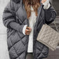 ✨Damesmode halflange parka 🧥 – Herfst- en wintermodel met gebreide mouwen en patchwork, flatterende pasvorm voor koude dagen